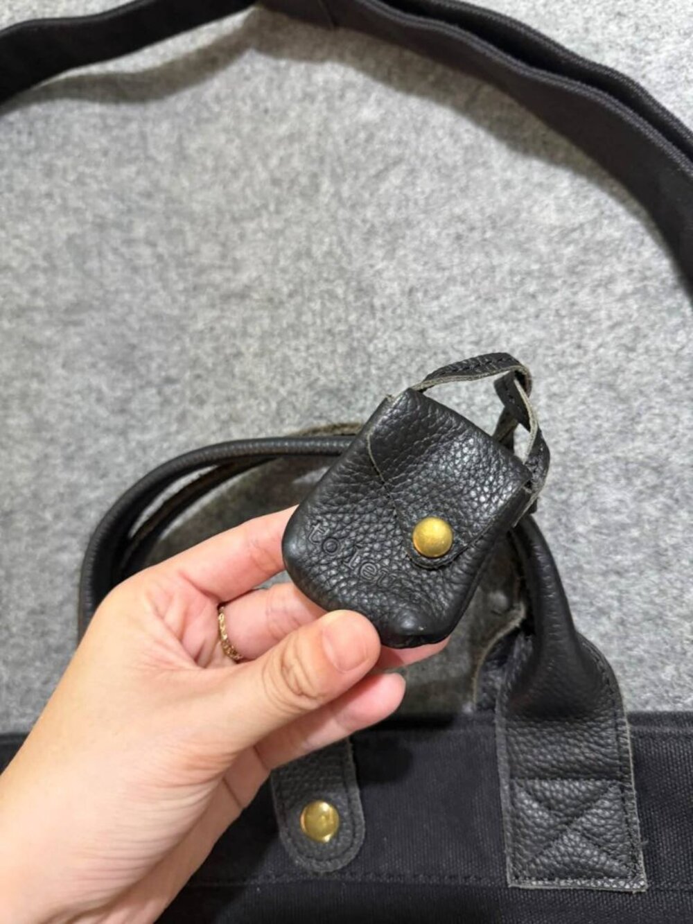 Black Minimalist Tote Bag with Top Handles and Adjustable Shoulder Strap - Picture 4 of 5